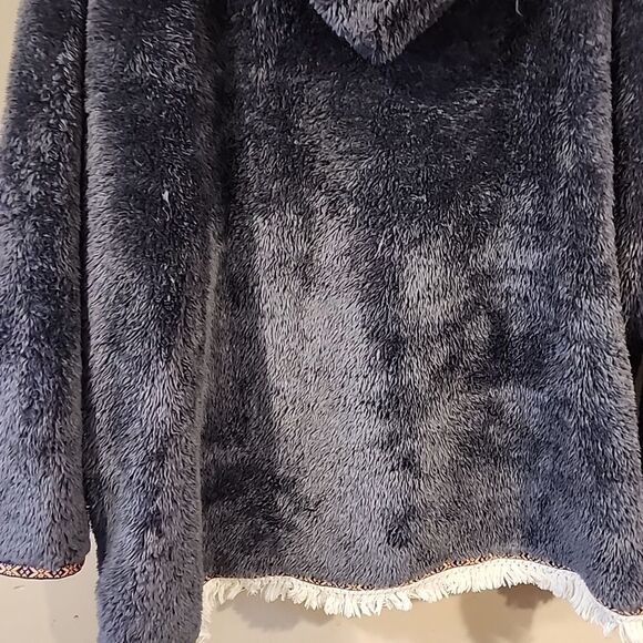Cozy Natural Life Fuzzy Pull Over Oversized  Fleece Jacket EUC - Picture 4 of 6